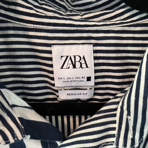 ZARA contrast pattern, long sleeve button up - Picture 2 of 3